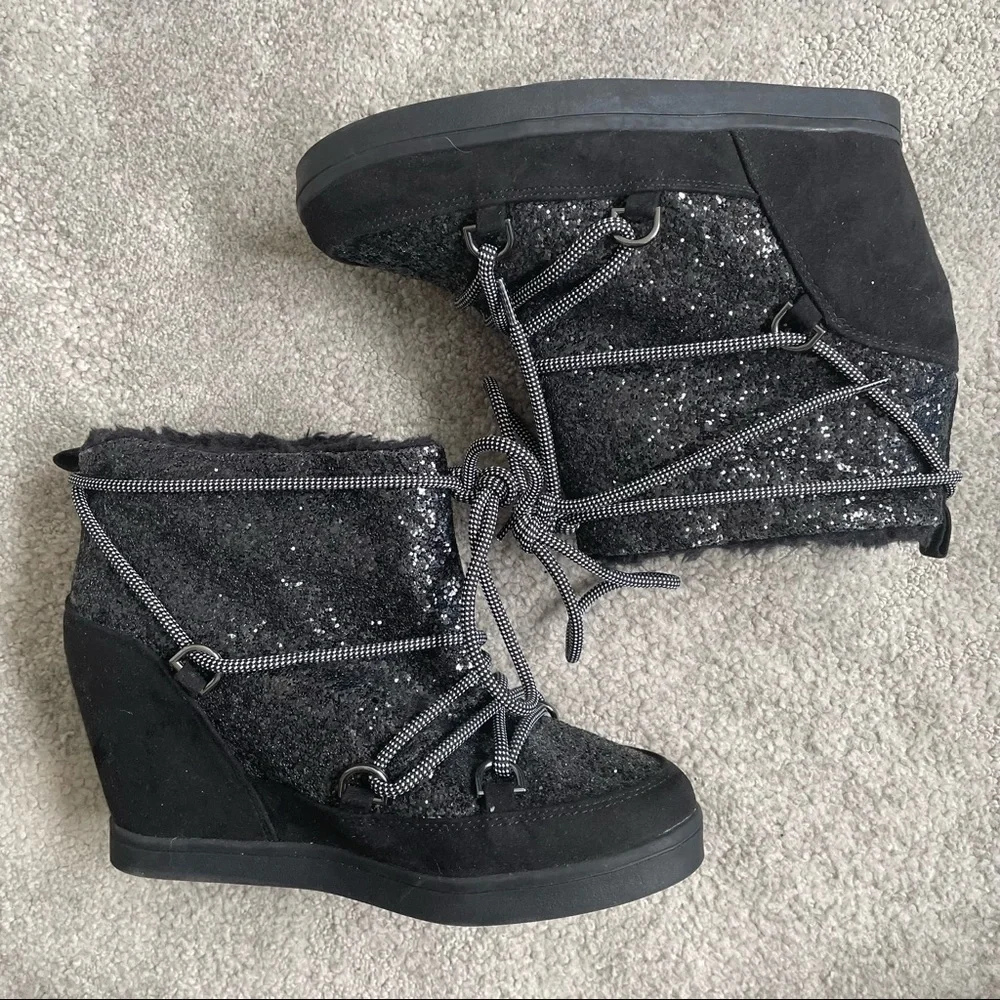 Juicy Couture Mareen Black Glitter Lace Up Wedge Bootie Size 7.5 EUC Y2K